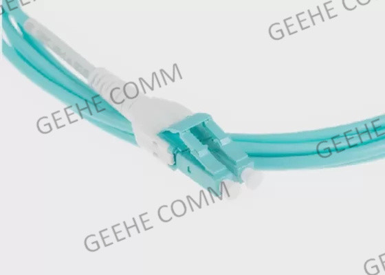 탭 10Gb 40Gb OM3 LC를 LC 두 부분으로 된 섬유 패치 케이블로 끌어 당기세요