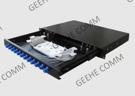 랙은 24 핵심 FC ODF 3U 광섬유 플러그반을 탑재했습니다