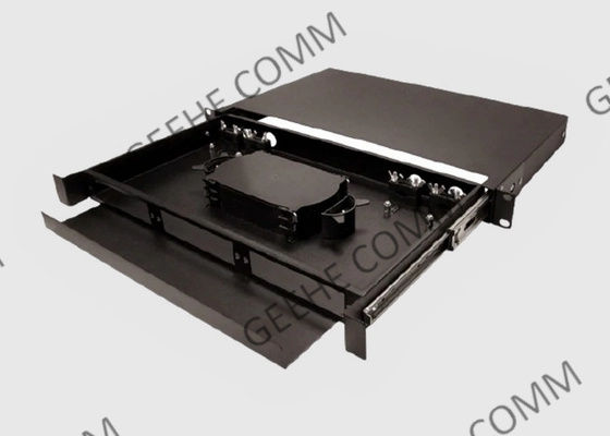 1 RU 12 공항 단일모드 LC-UPC 선반 장착 패치와 접합 패널 900 um 땋아 늘인 머리