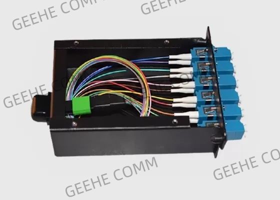 12개 섬유는 6 두 부분으로 된 LC 어댑터들 MTP / MPO 섬유 브레이크아웃 케이블 카세트를 미리 설치했습니다